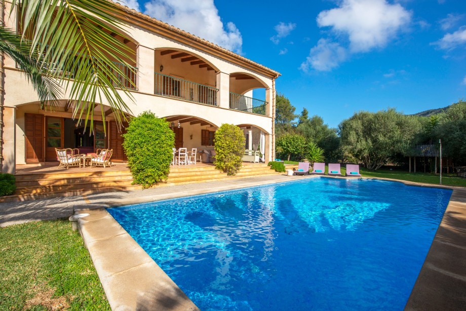 Best swimming pool for your family, villarentals in Mallorca,
