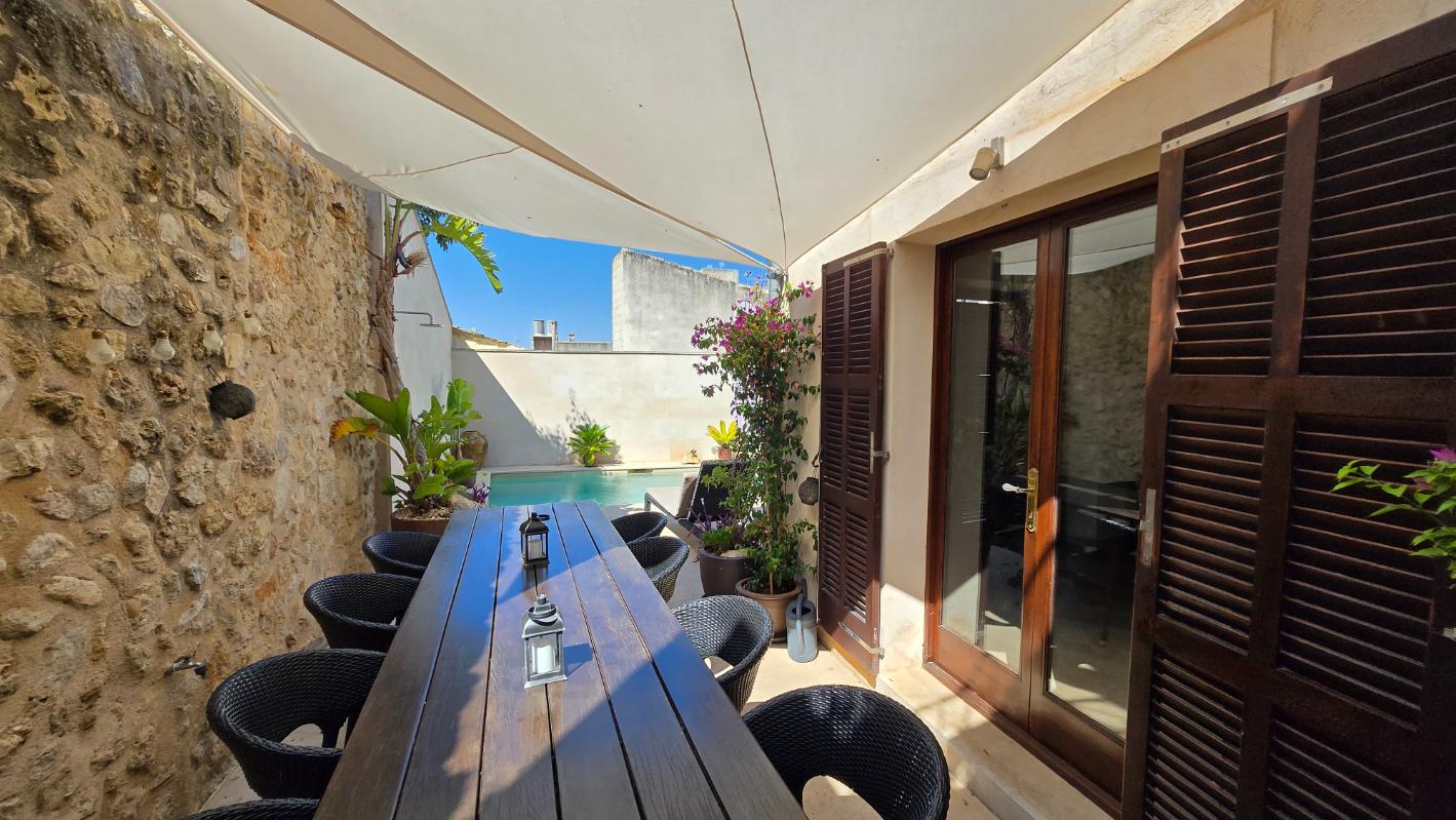 Casa Paulina Traditional townhouse with swimming pool holiday in Buger Campanet Mallorca