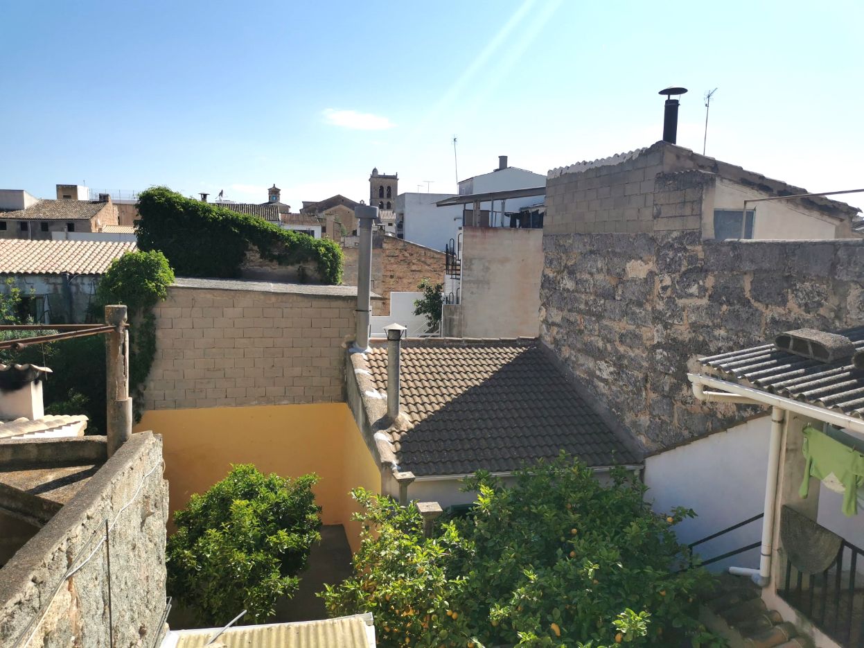 charming townhouse with patio for sale in Sa Pobla