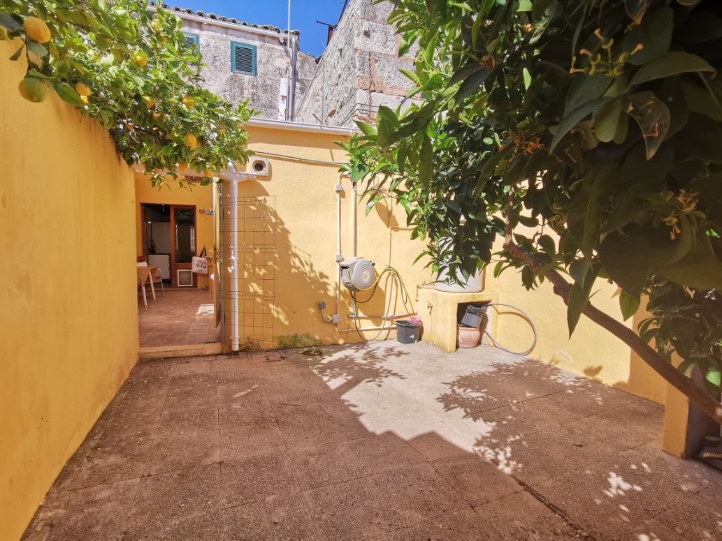 charming townhouse with patio for sale in Sa Pobla