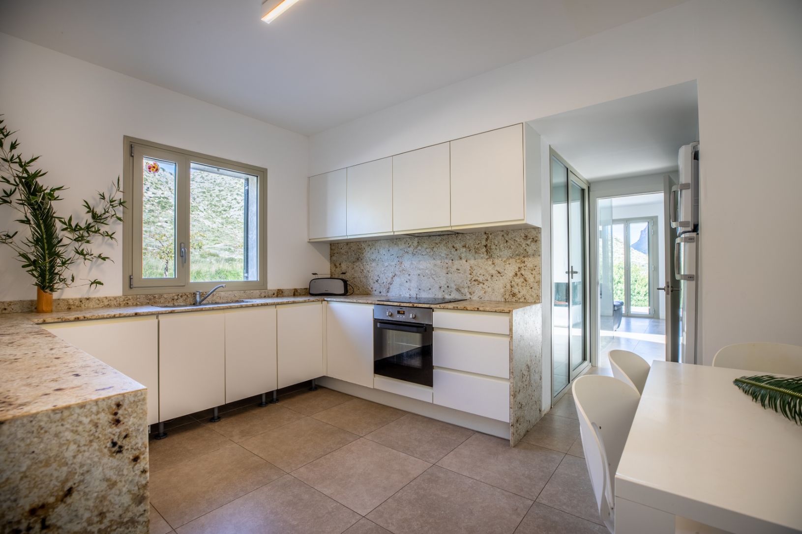 Stunning holiday villa in Puerto Pollensa, sleeps 10