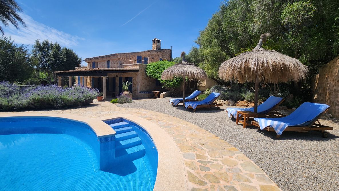 romantic villa hideaway in Inca Mallorca
