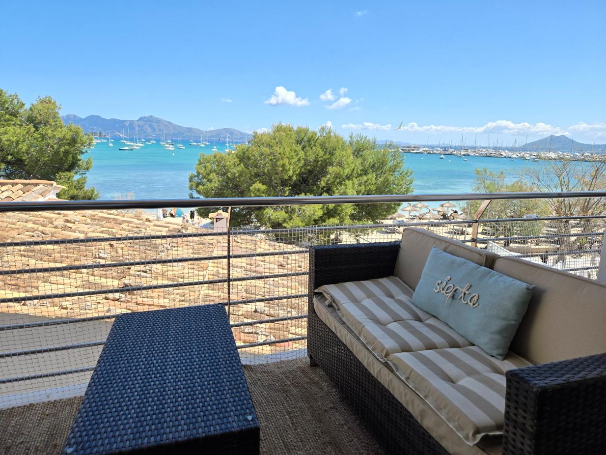 Sea view apartment offering extended stays in Puerto Pollensa Mallorca